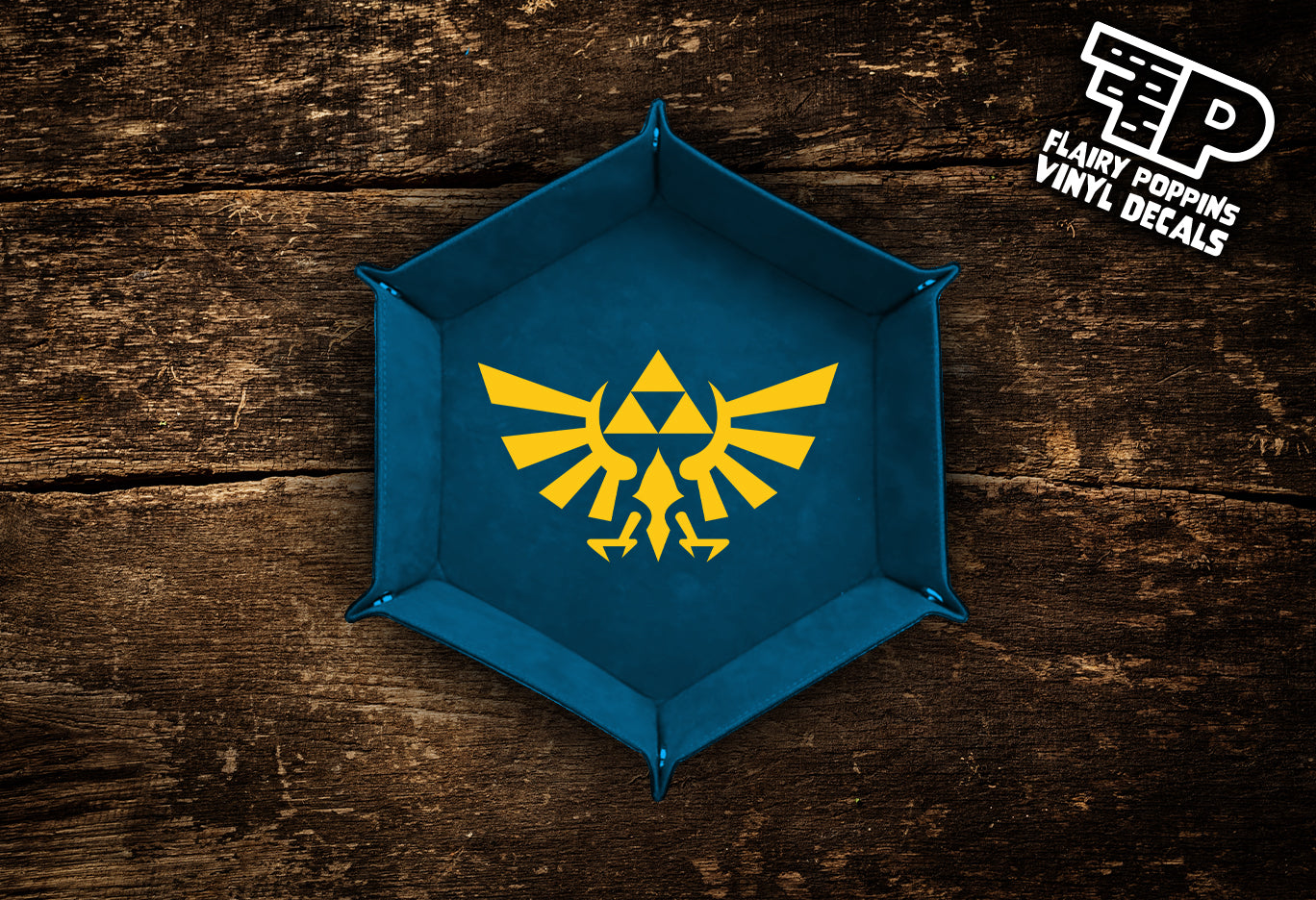 Hyrule Crest Triforce Dice Tray