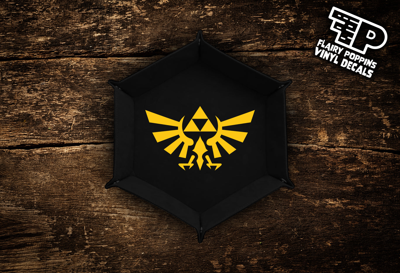 Hyrule Crest Triforce Dice Tray