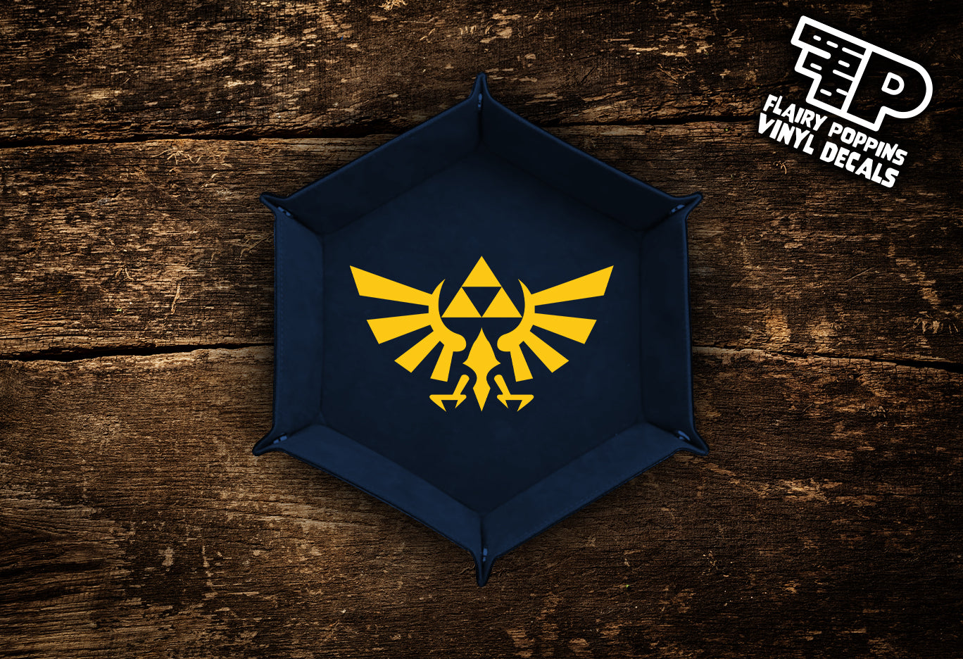 Hyrule Crest Triforce Dice Tray