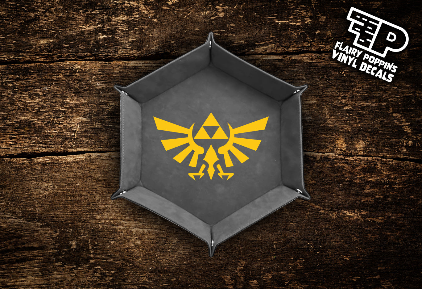 Hyrule Crest Triforce Dice Tray